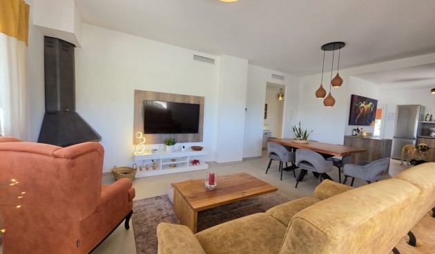 Resale - Villa -
Pinoso - Inland