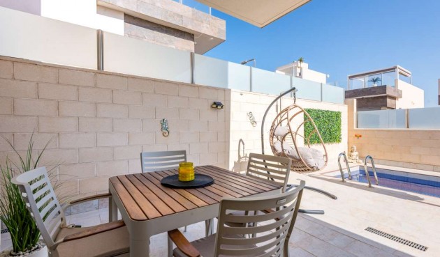 Brukt - Villa -
Orihuela Costa - Costa Blanca