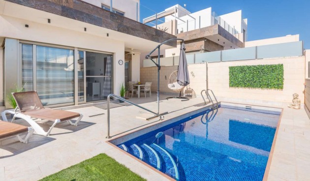 Brukt - Villa -
Orihuela Costa - Costa Blanca