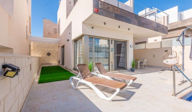 Brukt - Villa -
Orihuela Costa - Costa Blanca