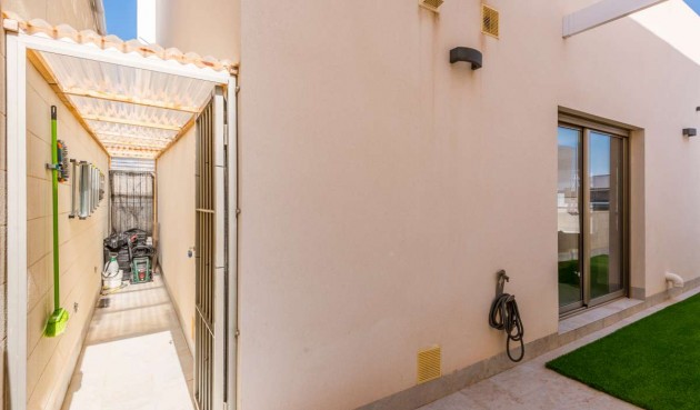 Brukt - Villa -
Orihuela Costa - Costa Blanca