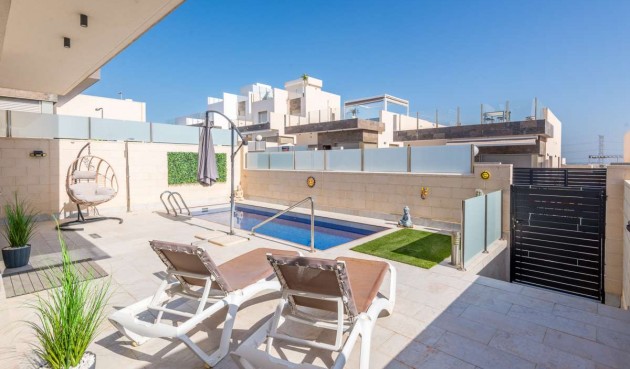 Brukt - Villa -
Orihuela Costa - Costa Blanca