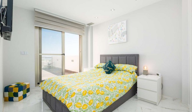 Brukt - Villa -
Orihuela Costa - Costa Blanca