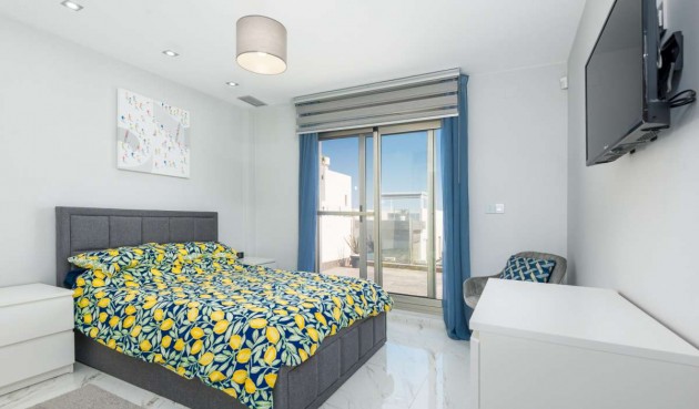 Brukt - Villa -
Orihuela Costa - Costa Blanca