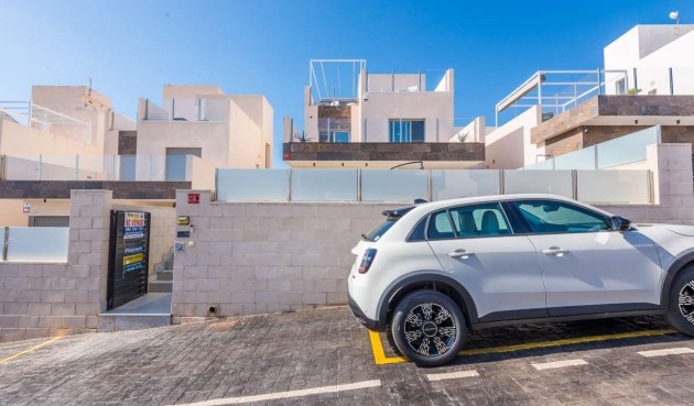 Brukt - Villa -
Orihuela Costa - Costa Blanca