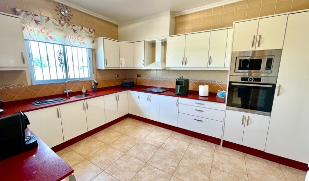Resale - Villa -
Catral - Costa Blanca