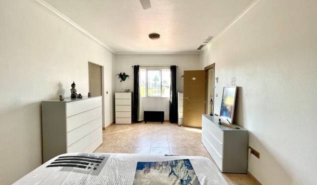 Resale - Villa -
Catral - Costa Blanca