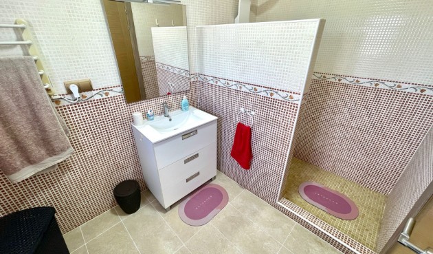 Resale - Villa -
Catral - Costa Blanca