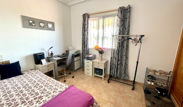 Resale - Villa -
Catral - Costa Blanca