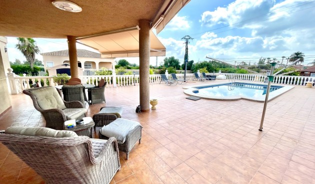 Resale - Villa -
Catral - Costa Blanca