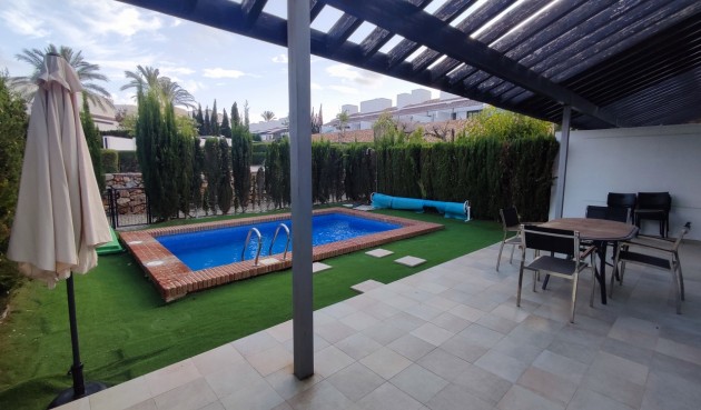 Resale - Villa -
Peraleja Golf - Inland