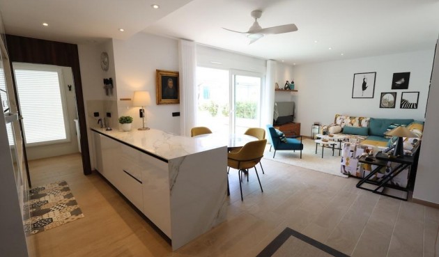 Resale - Penthouse -
Algorfa - Inland