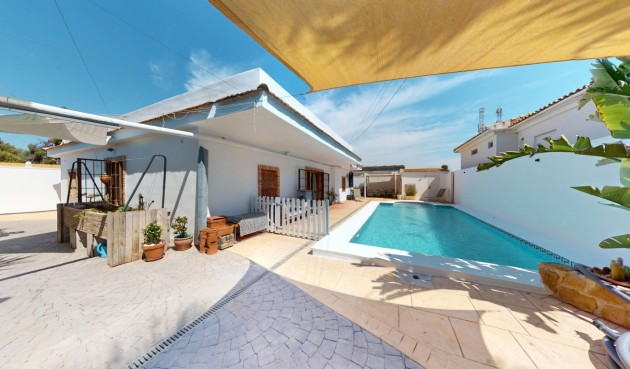 Återförsäljning - Villa -
Los Alcazares - Costa Calida
