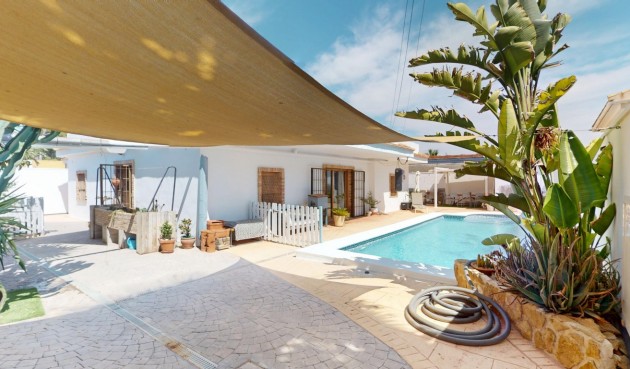 Återförsäljning - Villa -
Los Alcazares - Costa Calida