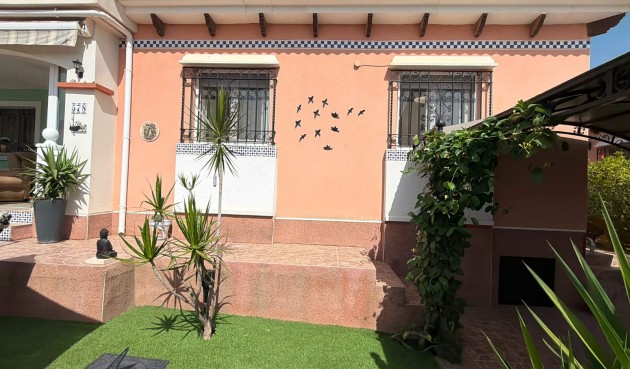 Resale - Villa -
Los Montesinos - Costa Blanca