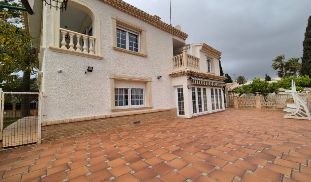 Resale - Villa -
Orihuela - Inland