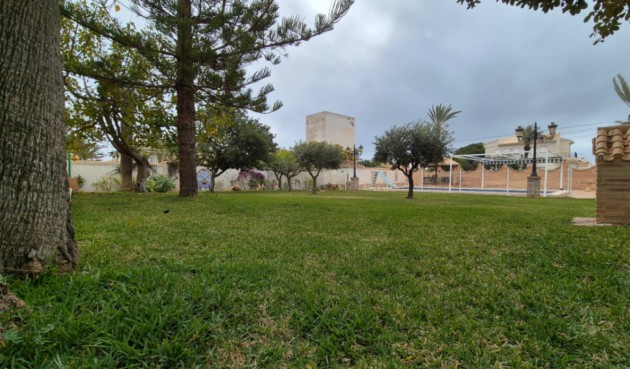 Resale - Villa -
Orihuela - Inland