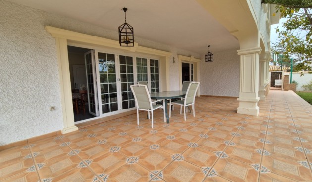 Resale - Villa -
Orihuela - Inland