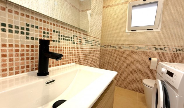 Resale - Apartment -
Torrevieja - Costa Blanca