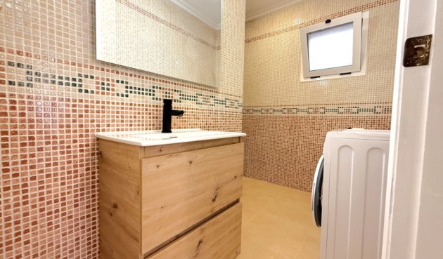 Resale - Apartment -
Torrevieja - Costa Blanca