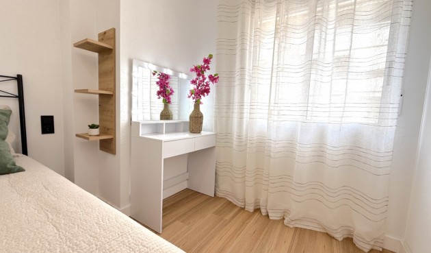Resale - Apartment -
Torrevieja - Costa Blanca