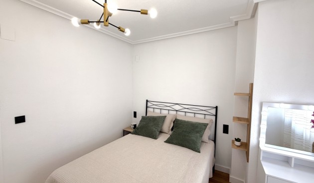 Resale - Apartment -
Torrevieja - Costa Blanca