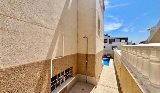Resale - Town House -
Orihuela Costa - La Florida