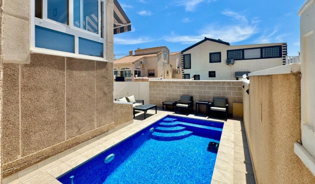 Resale - Town House -
Orihuela Costa - La Florida