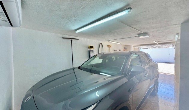 Resale - Town House -
Orihuela Costa - La Florida