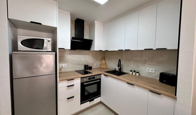 Resale - Apartment -
Torrevieja - Habaneras
