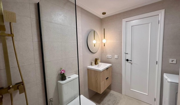 Resale - Apartment -
Torrevieja - Habaneras