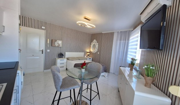 Brukt - Apartment -
Torrevieja - Torrejón