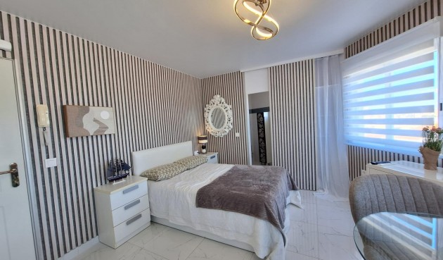 Brukt - Apartment -
Torrevieja - Torrejón