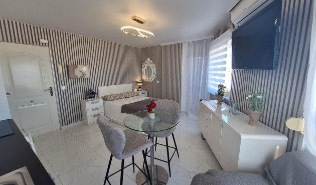 Brukt - Apartment -
Torrevieja - Torrejón
