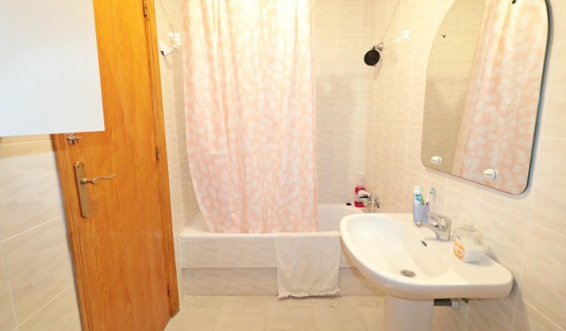 Resale - Bungalow -
Torrevieja - Acequion