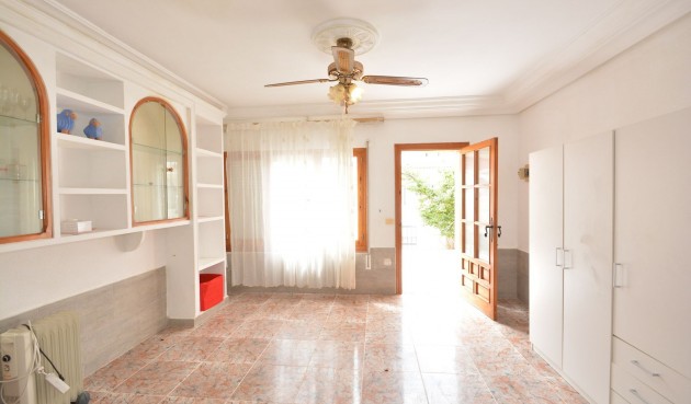 Resale - Town House -
Torrevieja - Costa Blanca
