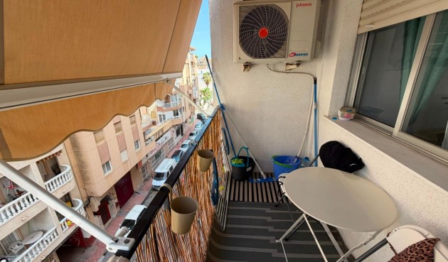 Resale - Apartment -
Torrevieja - Habaneras