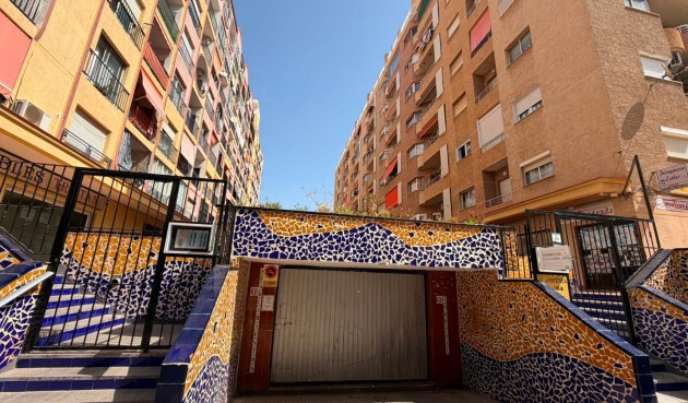 Resale - Apartment -
Torrevieja - Habaneras