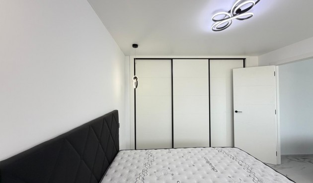 Resale - Apartment -
Orihuela Costa - La Zenia