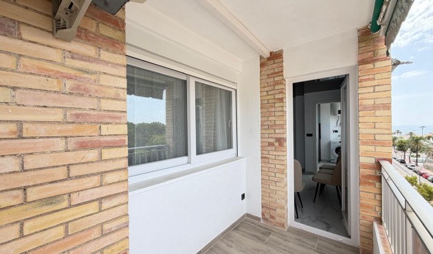 Resale - Apartment -
Orihuela Costa - La Zenia
