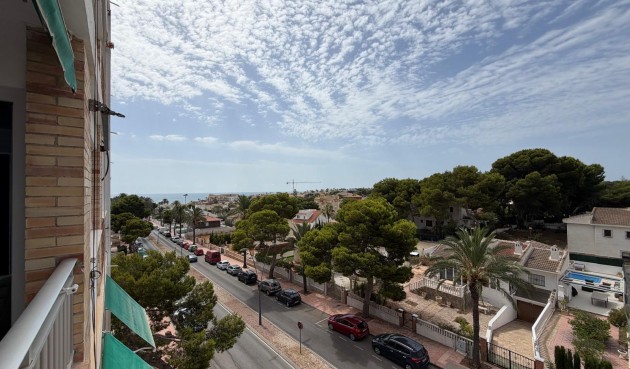 Resale - Apartment -
Orihuela Costa - La Zenia