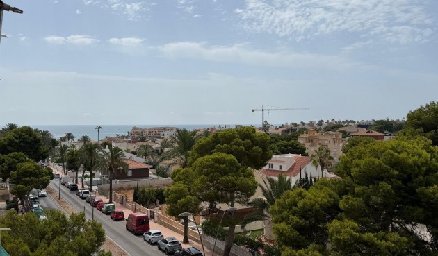 Resale - Apartment -
Orihuela Costa - La Zenia