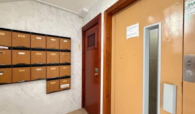 Resale - Apartment -
Orihuela Costa - La Zenia