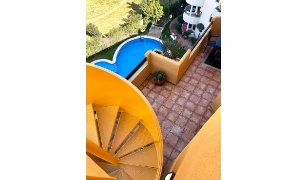 Resale - Apartment -
Torrevieja - Punta Prima