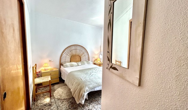 Resale - Apartment -
Punta Prima - Costa Blanca