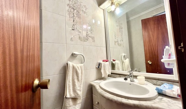 Resale - Apartment -
Punta Prima - Costa Blanca