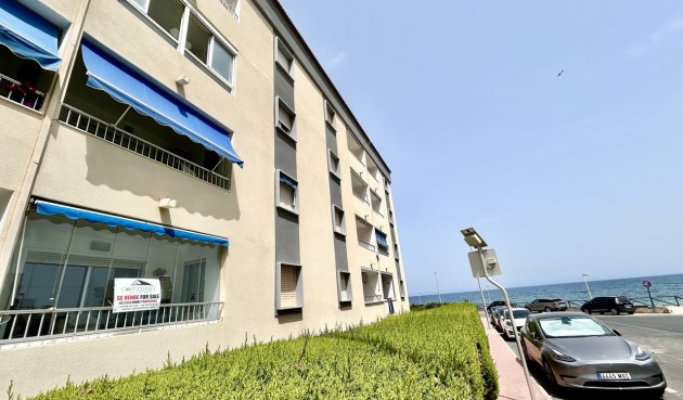 Resale - Apartment -
Punta Prima - Costa Blanca