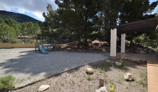Resale - Villa -
Castalla - Inland