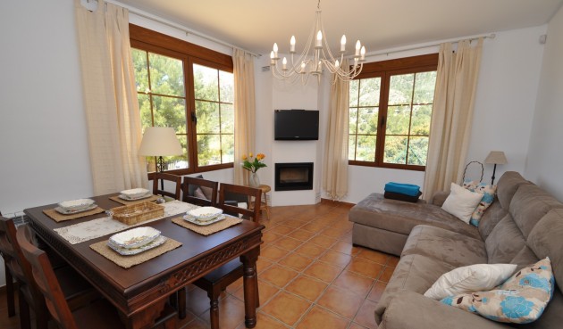 Resale - Villa -
Castalla - Inland