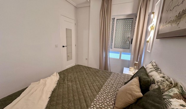 Resale - Apartment -
Torrevieja - Estacion De Autobuses